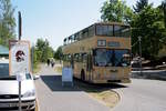 Zum Eisenbahnfest in Elstal am 02.05.2009 setzte als Shuttle-Bus die AG Traditionsbus Berlin den MAN SD 83 ein (B-O 3294).